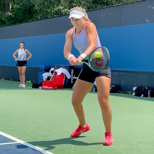 Paula Badosa Backhand